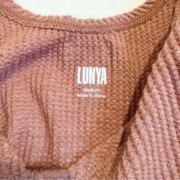 Lunya Ribbed Waffle Knit Pima Cotton Cropped Tank Top Size Medium Brown Henley - Picture 7 of 11